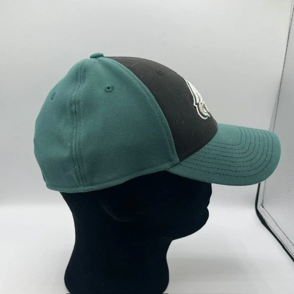 New Era‎ Philadelphia Eagles 39THIRTY NFL Hat Mens Medium Large Green Black Cap